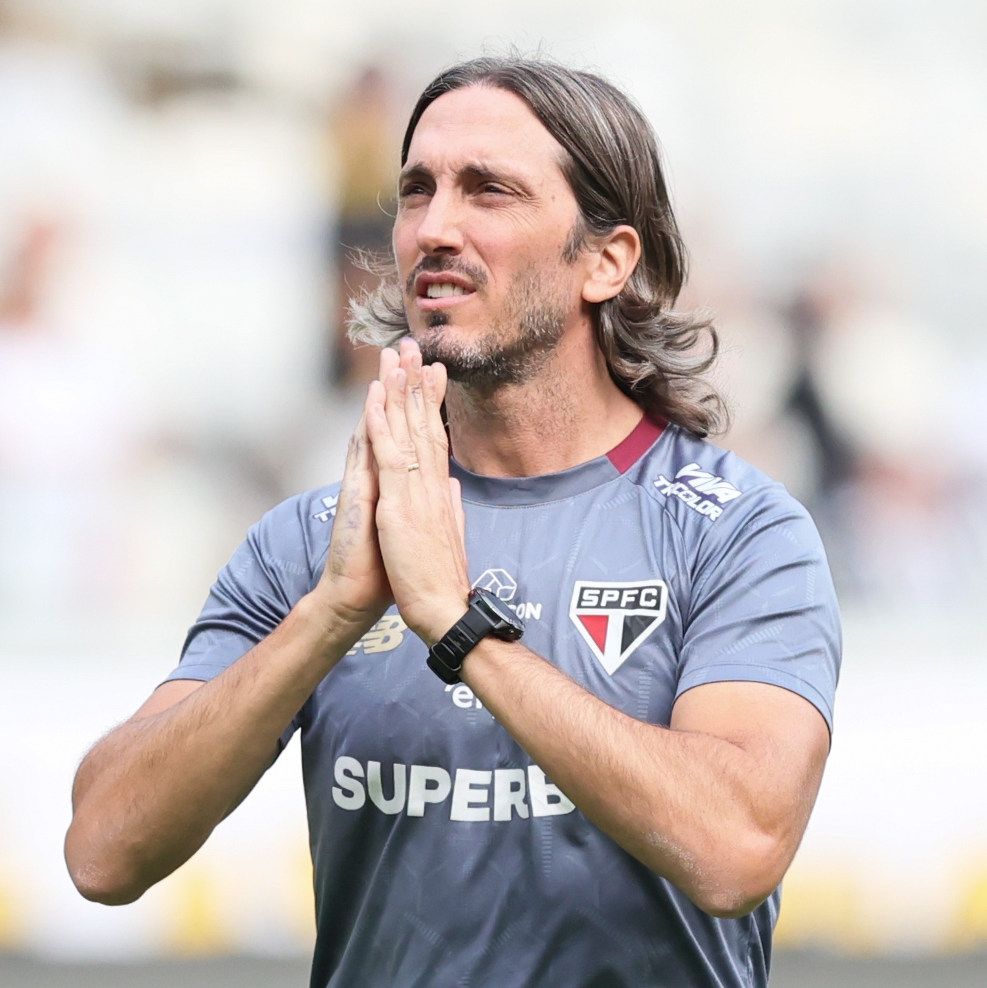 Zubeldía perde dois jogadores para o jogo desta Terça