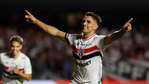 São Paulo está a ponto de adquirir Enzo Díaz do River Plate, com a cláusula de compra obrigatória sendo ativada.