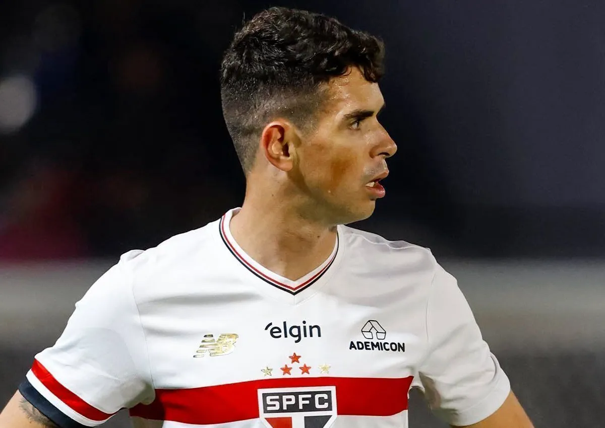 Aos 34 anos, o meio-campista já havia demonstrado descontentamento devido a um número elevado de lesões